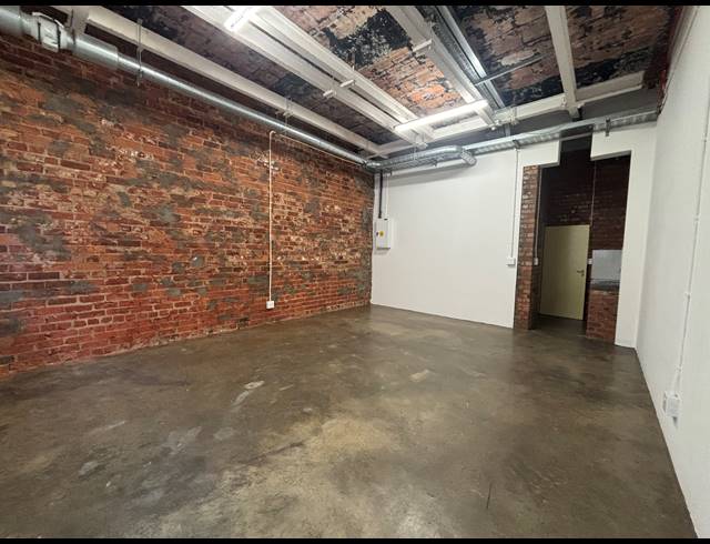 41M² WAREHOUSE TO LET IN MAITLAND